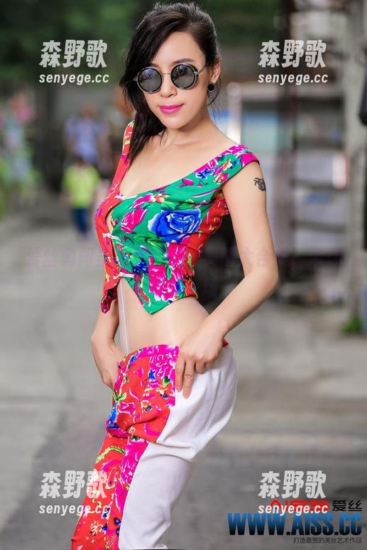 爱丝勇闯圣诞梦游地：美图大合集，带你酣睡一场