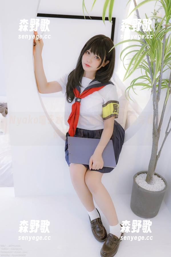 Nyako喵子水手服自拍的原图，看完根本停不下来，对吧？