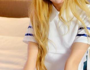 PANS写真 – 就这？汐汐最新少女系列，姹紫嫣红没你想得那么复杂。