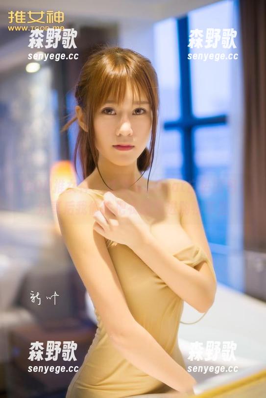 TGOD推女神 - 沈梦瑶_Gcat白色图包，分享后我偷偷把衣服扔进购物车里