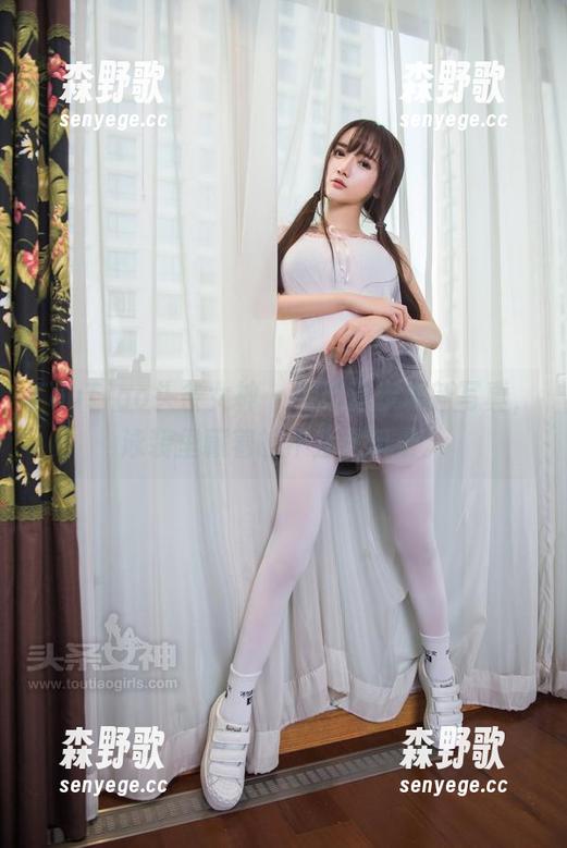 TouTiao头条女神 - 神琦泽步最新写真，泳装里藏着的不止是风景。
