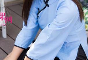 UGirls尤果网 – 穿上黑丝的孟狐狸，全套图片教你如何“腿”抚风骚，可累人了！