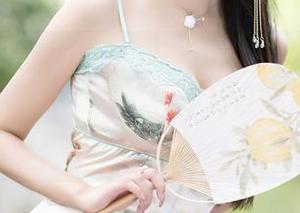 XIAOYU语画界 – Cris_卓娅祺的器械摄影，毫不避讳，她的裸足给高清写真增添了一丝…特别的魅力。
