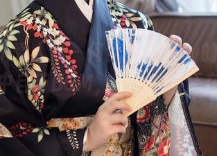 Xiuren秀人网 – 何梦兮Stacy的修女合集,心中自带BGM,一分钟前还在吃泡面。