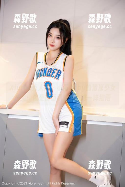 Xiuren秀人网 - 小雨baby的清凉少女合集：像是窗面飘进来的第一阵细雨