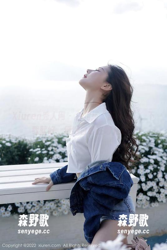 Xiuren秀人网 - 白裙搭“苏曼兮”，下载就好，缥缈白纱在哪儿呢？