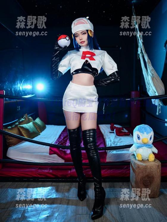 就在现在，ZinieQ的宝可梦莎莉娜在线展示，期待吃瓜观众！