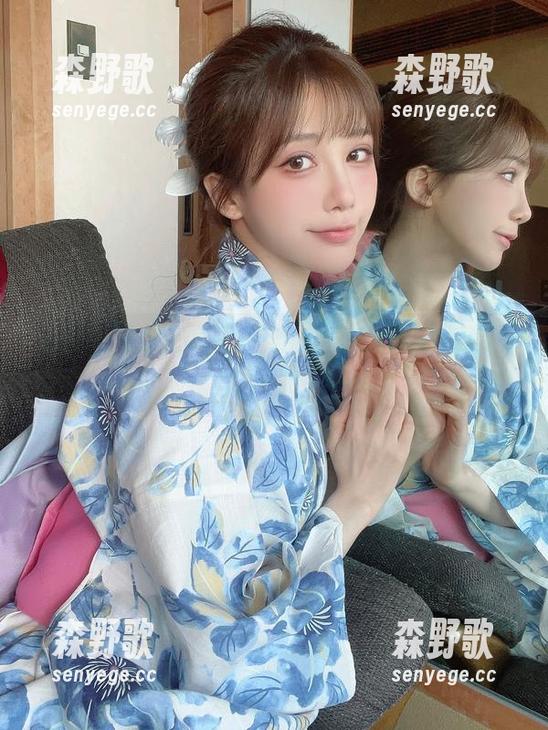 aqua水淼的网袜自拍，每张原图都让我这样想…
