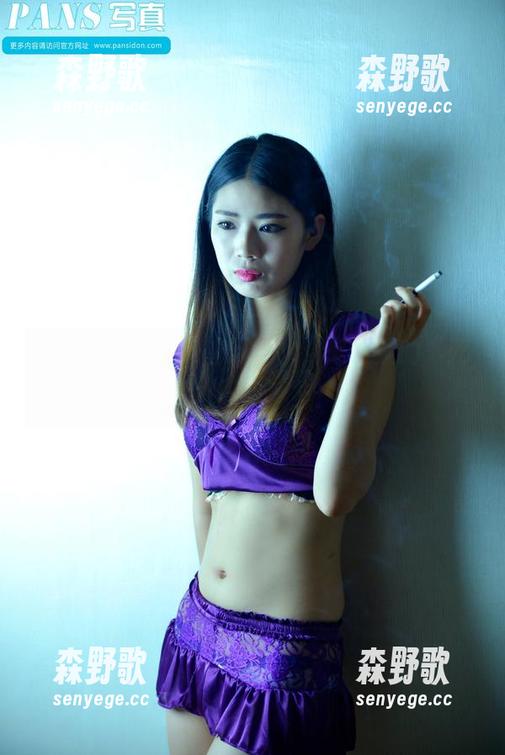 pans - 这不是普通的水，是薇妮的“死库水”写真集！