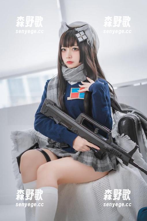 二佐Nisa穿梭在碧蓝㭴，定制图集里的兔女郎，有些狂野的诱惑呢。