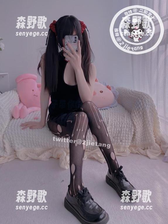 二阶堂宅绘子带你GO：白丝cos竟是另一种宅系幽默？