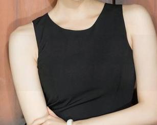 克拉女神 – 粉色的诱惑：颖儿的图集，让你捧心口卡在嗓子眼。
