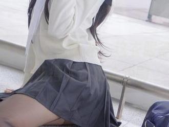 兔玩映画：红白水手裙，这衣服等一会儿别扭得太让我心烦啊