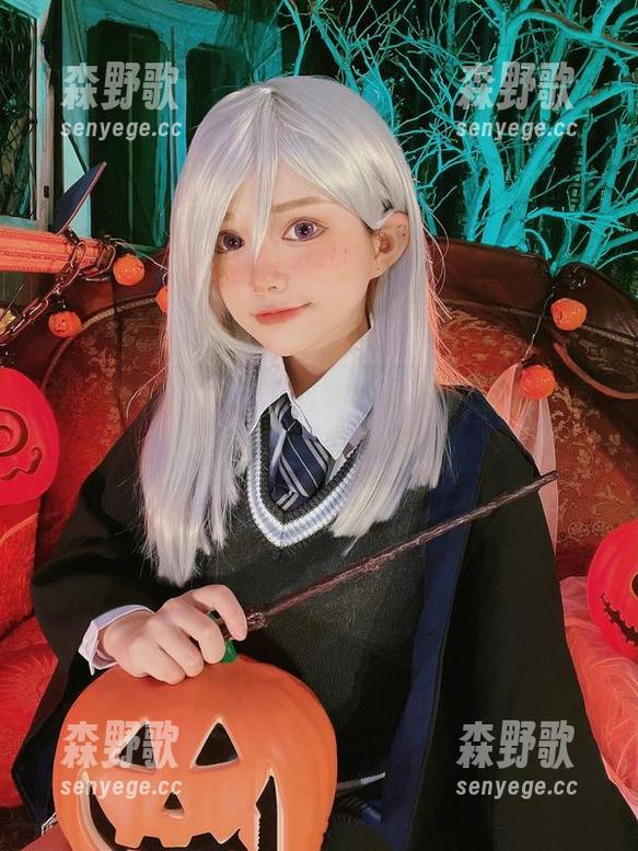 合作愉快：六二二同学w分享鹿昭依合集，真想招喵星人来看！
