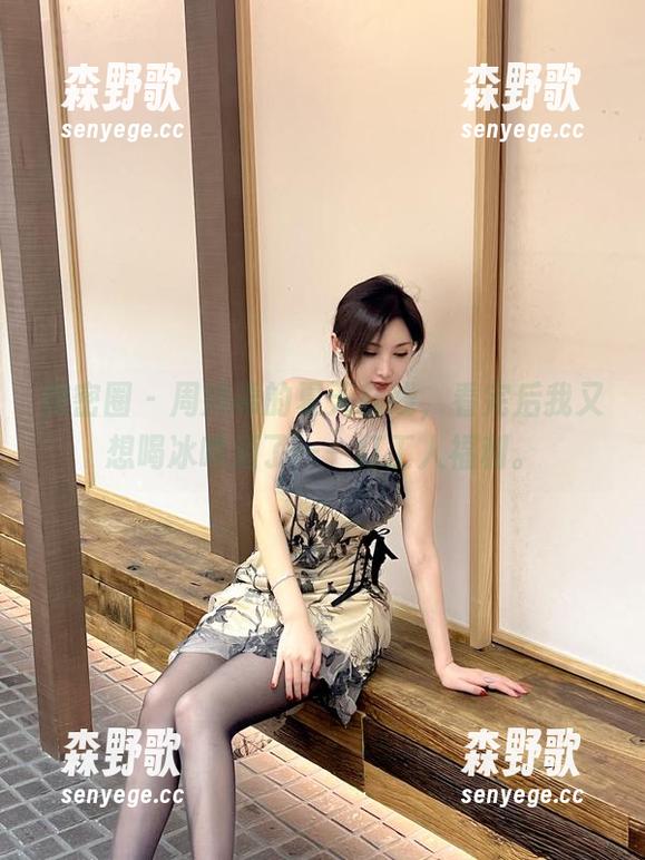 周妍希 微密圈 - 周妍希的夏天在线,看完后我又想喝冰啤酒了——打工人福利。