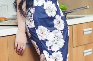 头条女神 – 谁能拒绝刘瑾希的连衣裙全套？图包这表不少资格考生，看了就惨。