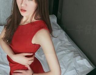 头条女神 – 查莉娅的图包—牛仔裤拯救我的衣橱烦恼