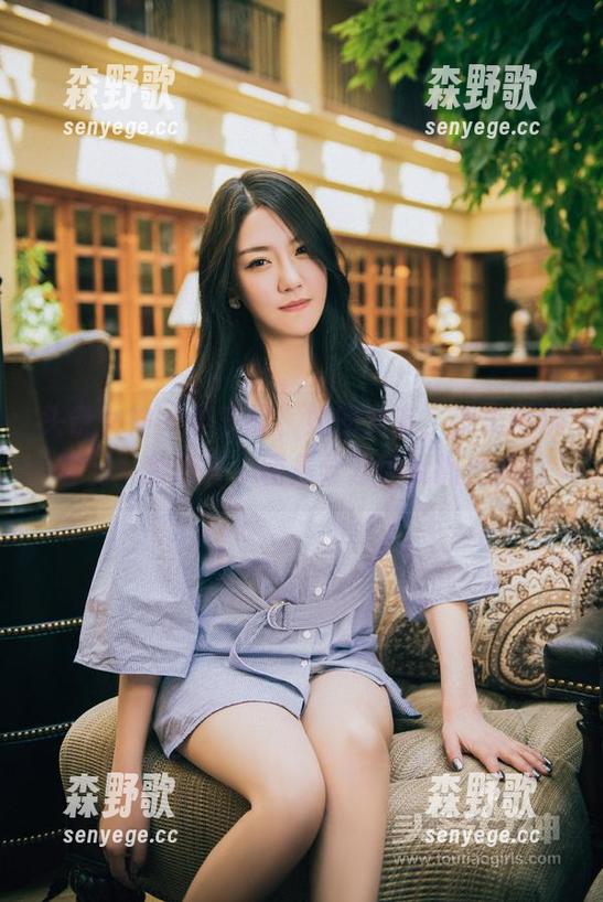 头条女神 - 樊安妮，她的女友，那美图恍若另一种语言，图集分分钟就抓住我！
