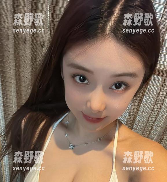 微密圈 - 免费更新！奶雯白色蕾丝图集让你再相信：白色不只是个色号，它也是个心态！