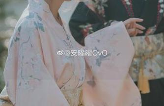 不说私拍只说图包，安曜曜的长腿引人追捧。