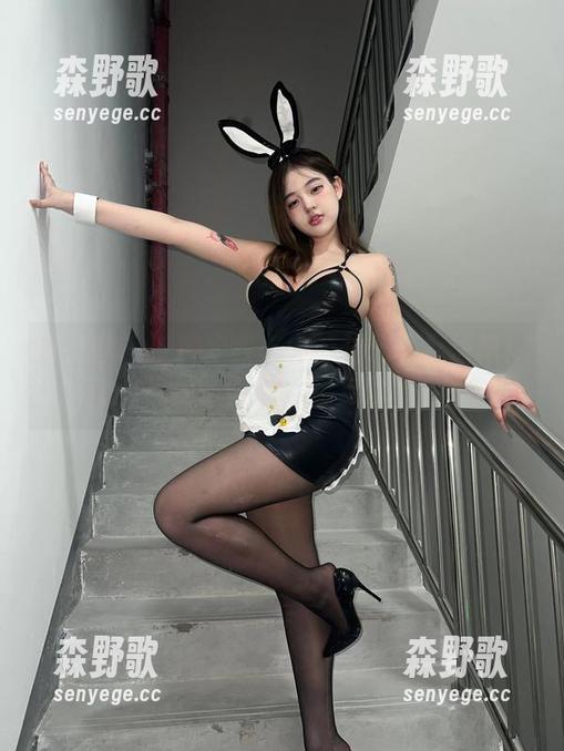 小u优优子 微密圈 - 这种豹纹车内的搭配真是惊艳!小u优优子作品集,下载不后悔