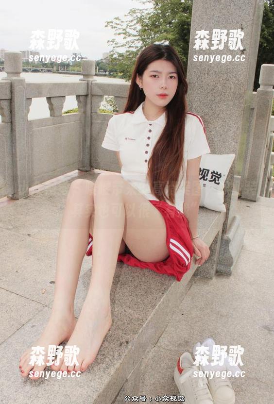小众视觉-嘤嘤 小众视觉 - 嘤嘤带来的高清美图,职业装其实也可以很“有戏”