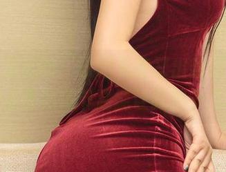 尤果网爱尤物 – 欧阳美萱又出新招数，女孩作品里的细节总能让我想多几秒。