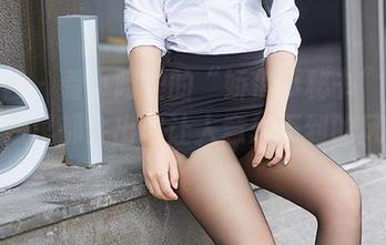尤蜜荟 – 看小阿狸的“娇俏小秘书”写真，图册里都会出现让人意想不到的风景哦。