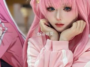 这是属于我的奇怪世界——嶋葵的自拍全集，原图奔放到难以理解。