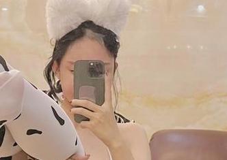 微密圈 – 张鑫baby的死库水图册：见证水的绝妙表演，连波浪都不敢上岸！高清在线哦！
