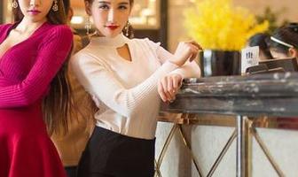 推女神 – 可蕊娜学姐最新福利，图片里的她像个无忧少女。