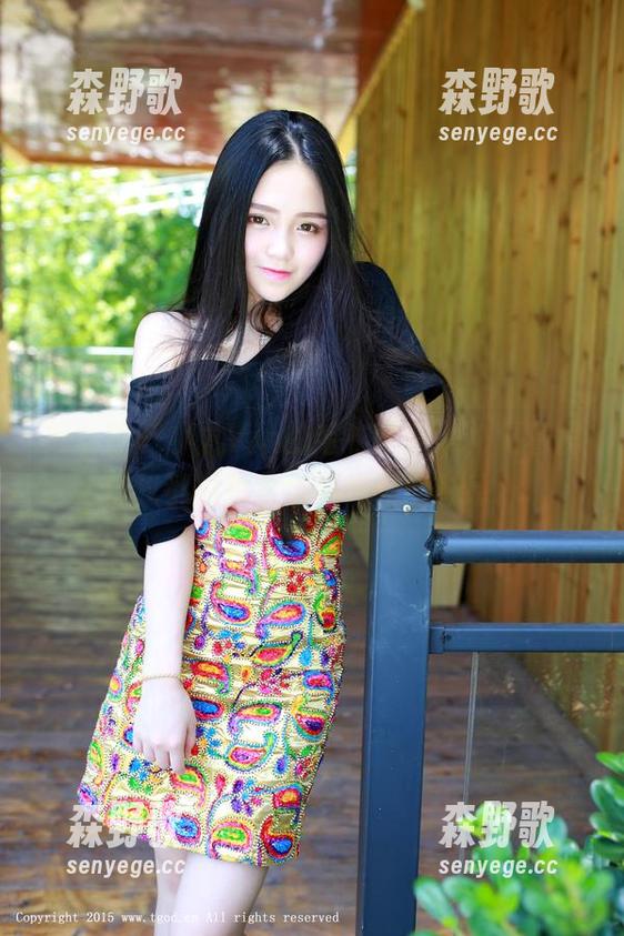 推女神 - 小九Vin的毛衣作品集，隔着屏幕我都能想象出那织物的触感。