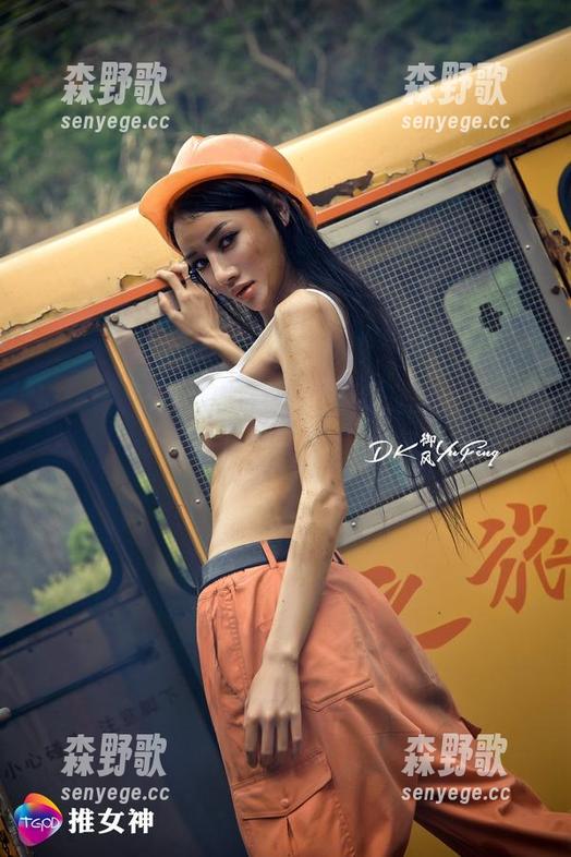 推女神 - 屏幕前的我，已经被施忆佳Kitty酱的少女图片俘获了！