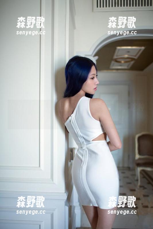 推女郎 - Yu佳妮的水手服高清写真，这种清新得让我想起了海浪的咆哮！