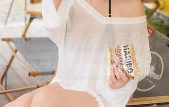普美Bomi(보미)带你看最新职业装cos：不再是沉闷，而是拼尽全力的优雅