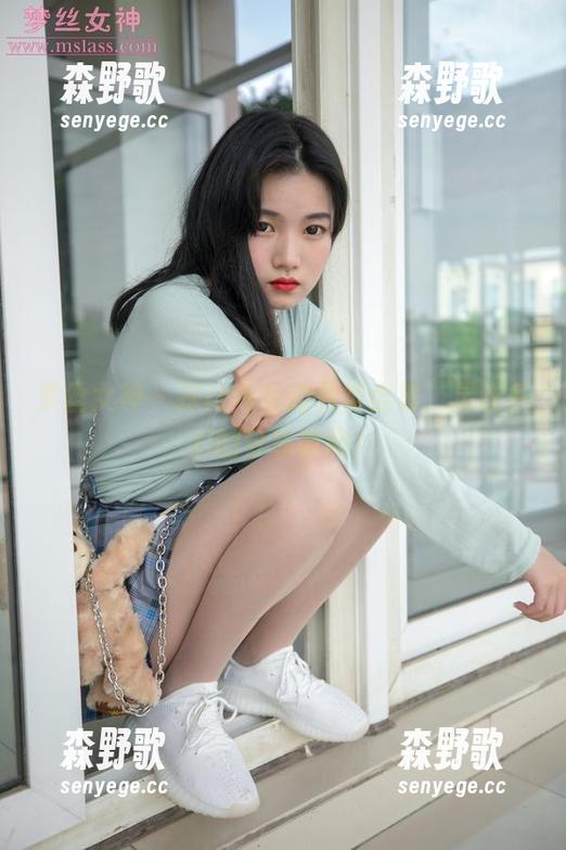 梦丝女神 - 探讨内衣的另类合集，灵唯多彩的分享时间！