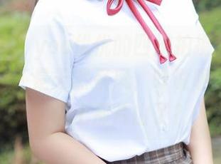 模范学院 – yoo优优的四川拍摄终于又有新内容，还是天然呆风，咋说呢…我觉得她爱上那片山了？