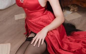 无圣光里的樱落Selena运动，似乎在召唤我的老懒魂！