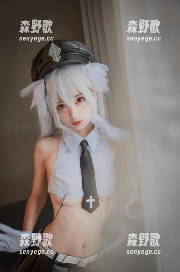 清颜颜子的阿狸护士写真全集，你会想问她的药方。