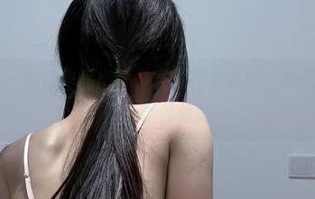 微密圈 – 黑色作品出炉，火龙果羊总能给我们不一样的分享体验。