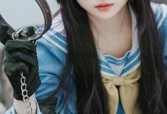 居然发现白莉爱吃巧克力的美脚壁纸，高清得让我分不清梦是真实！