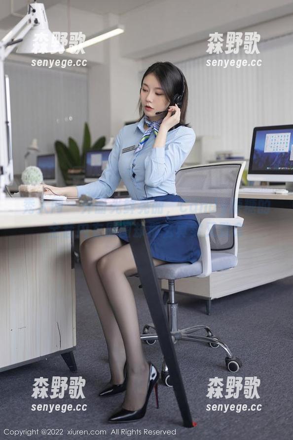 秀人网 - 外面光鲜亮丽，Candy糖糖的全套内衣原图却那么真实又致命