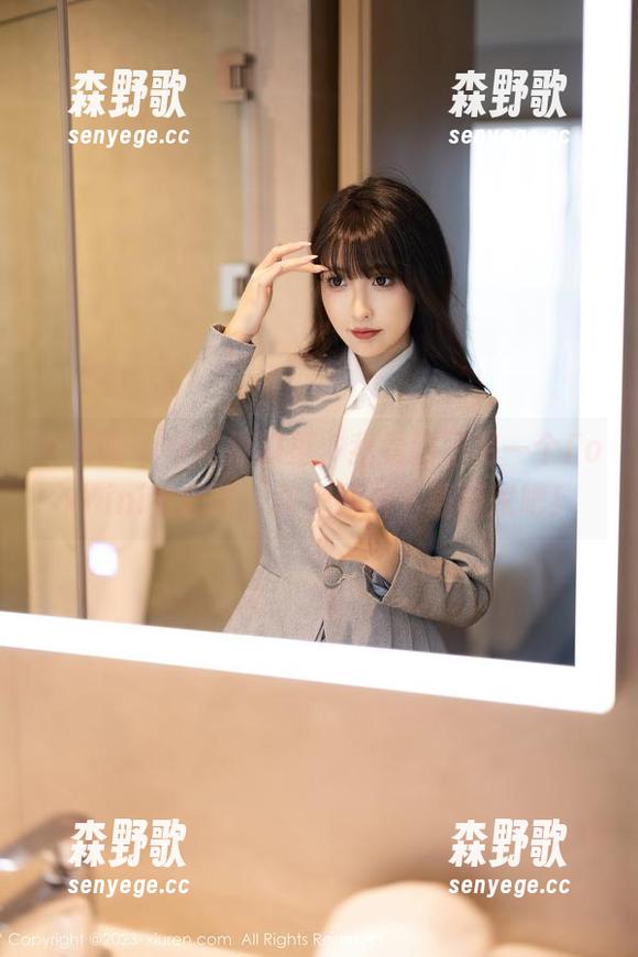 秀人网 - 在体操服里，我看到了另一个FoxYini孟狐狸：快把图片下载回家吧！
