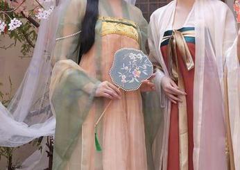 秀人网 – Suki_baby的夏日美图合集：晴天里的一抹阴影