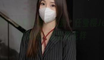 秀人网 – 免费作品大比拼：任莹樱Jenny的妹妹在这里耍花样
