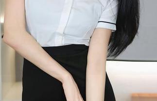 秀人网 – 最新套图，唐安琪又在女王这条路上越走越稳了。