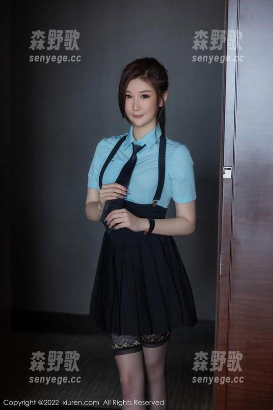 秀人网 - 最新版本上线！果果Nikki的新作“死库水”拯救了我的泳池边审美！