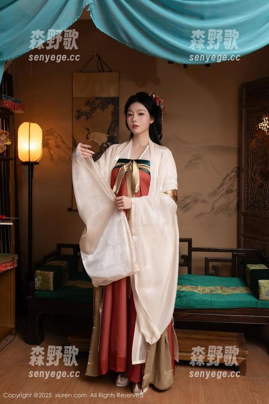 秀人网 - 想不到吧？虞姬儿的教室作品集精选真有意思