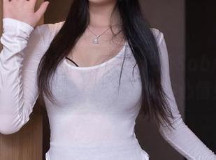 秀人网 – 私拍套餐来啦！许诺Sabrina油亮的套图，给你最流畅的心情！