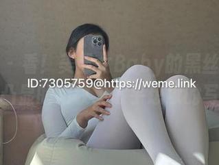 微密圈 – 看！美邵女Baby的黑丝专柜，搭配凸显的豹纹，超乎想象的写真！
